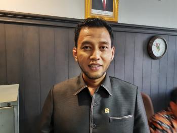 DPRD Pekanbaru Bakal Evaluasi Akta & KK Cetakan Kertas A4
