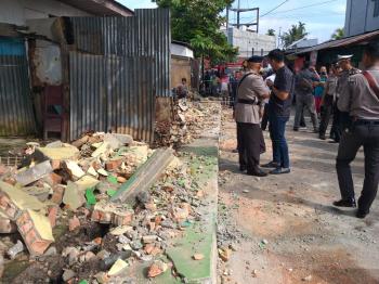 LSM: Keluhan terkait tembok pembatas SDN 141 Pekanbaru tak pernah direspon