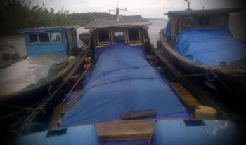 Sst! 3 kapal dari Kepri ditangkap di Pelalawan, beras milik Adi Epel dioper ke Meranti