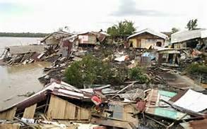 30 Rumah di Inhil Ambruk Masuk Sungai, Diterjang Longsor Abrasi