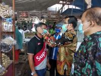 Pantau Kepatuhan Prokes, Ginda Kunjungi Pasar