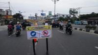 Pengguna motor tabrak aturan, Rambu larangan fly over tak tepat sasaran