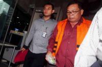 KPK dakwa Mantan Bendahara Partai Demokrat Riau suap Annas Maamun 2,5 milyar 