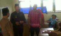 Walikota Pekanbaru Kesal, Jembatan Jalan Masuk SD Terbuat dari Kayu