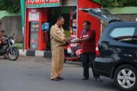 Komunitas Bukalapak Bagi-bagi 4.000 Takjil di Jalanan