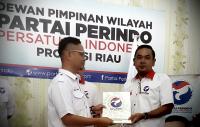 Hotland Simanjuntak SH ditunjuk bentuk LBH Partai Perindo Riau