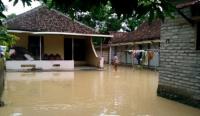 Banjir, rumah & fasilitas umum di Inhu terendam air