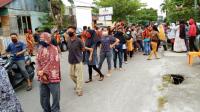 PP Pekanbaru Bagikan 420 Paket Sembako Di Kecamatan Senapelan