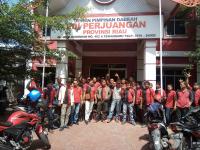 Puluhan Kader Duduki Kantor DPD PDI-P Riau