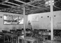 Kondisi kelas SDN 015 desa Marga Mulya Rohul memprihatinkan