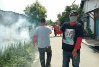 Relawan Jokowi di Pekanbaru gencarkan fogging ke rumah warga
