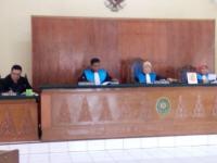 Komisioner KPU digugat melalui sidang PTUN Pekanbaru 