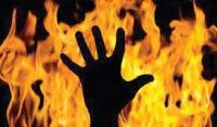 Yurnalis terbakar usai membakar lahan gambut dibelakang rumah