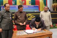 Resmi! DPRD Pekanbaru Sahkan APBD 2019 Sebesar Rp 2,56 T