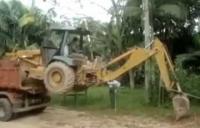 Tertipu, Konsumen Pekanbaru Somasi Distributor Sumitomo