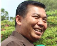 Saat kabut asap, Walikota Firdaus tega pergi ke China, LSM: Biadab!