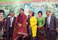 Sahat Martin Sinurat diulosi Ompui Ephorus HKBP