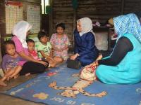 Disambangi DPRD Riau & LBP2AR, Tina tertunduk haru, Ade: semua anak harus sekolah