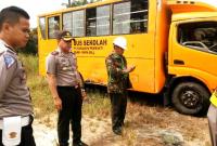 Bus Sekolah Sinar Mas Group terbalik di Kampar