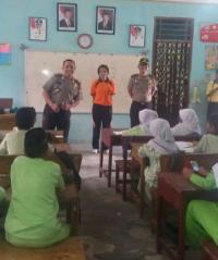 Hm! Kapolsek Pangkalan Kerinci hibur para murid SDN 12
