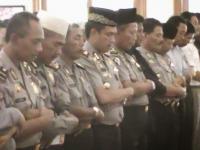 Selama Ramadhan, Personil Polres Pelalawan Giliran Ikut Tarawih Keliling