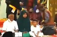 Hadapi PT Arara Abadi, Bongku bin Jelodan Jalani Ritual 