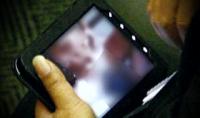 Usai diperas, foto syur Guru di Inhu disebar di Facebook