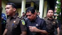 Asril Jasda Tersangka Korupsi Baju Koko Kampar akhirnya ditahan