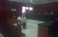 Jaksa Kaget, Minta Vonis 20 Thn, Hakim: Seumur Hidup !