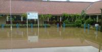 Riau dilanda Banjir, transportasi terganggu, sekolah diliburkan