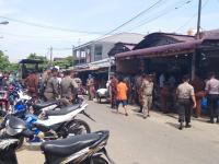 6 Kios Pajak Baru Bagan Batu Dirobohkan dengan Alat Berat