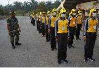 Optimis Karhutla Ditanggulangi, Paskibraka Semangat Latihan Meski Kabut Asap