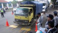 Dishub Pekanbaru Tak Bisa Tindak Truk Bertonase Besar Masuk Kota