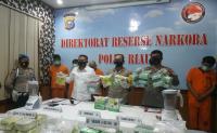 Polda Riau Musnahkan 43 Kg Sabu