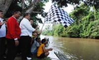 Galeri Foto Bupati Inhu Membuka Festival Budaya Batang Gansal