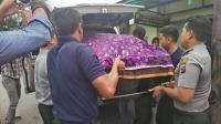 Wakapolresta Pekanbaru Lepas Jenazah Korban Supir Go car dari RS Bhayangkara
