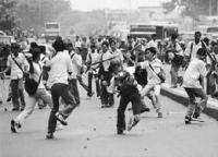 Pelajar Vs Pemuda di Pekanbaru bentrok, seorang Ibu tewas