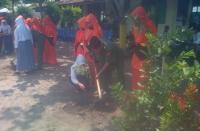 SMK 1 Tapung Tanam Pohon di Hari Pahlawan, Camat: Biar Ga Gundul
