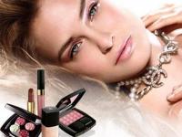 8 Alasan Make Up Anda Nampak Tua