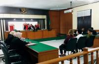 Kasus korupsi Alkes RSUD Arifin Achmad, Tiga Dokter Divonis Penjara
