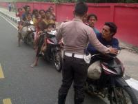 Kasihan, ya! Karena Asap, Belasan Suku Anak Dalam Ngungsi ke Pekanbaru