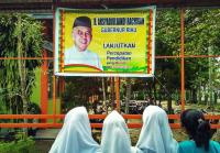 Bawaslu panggil Kadisdik Riau soal spanduk Andi Rachman