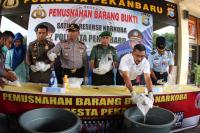 Polresta Pekanbaru musnahkan 6,6kg sabu, petugas bandara dapat penghargaan