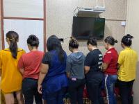 Asik Karaoke Usai Pesta Narkoba, Delapan Pria Tujuh Wanita Ditangkap Polisi