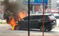Viral! Mobil Xpander baru beli hangus terbakar