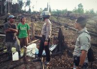 Warga Pelalawan tertangkap basah bakar lahan TNTN