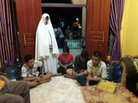 Jalan Gelap, ABG Takuti Warga Dengan Aksi Pocong Di Tenayan Pekanbaru