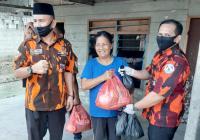 BPPH PP Kota Pekanbaru bagikan Sembako dan Masker 