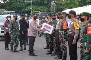 503 Paket Bansos Dilepas Kapolda dan Danrem
