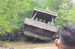 Kapal Berbendera Malaysia Bersikan 3 Kg Ditinggal Pemiliknya